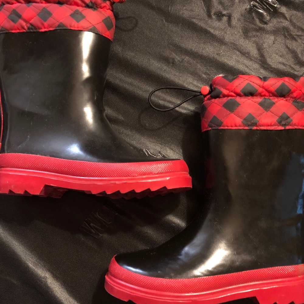 Kid’s Winter / Rain Boots / Size: 13/1
